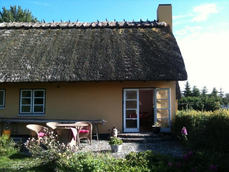 Grastenhus Guesthouse Thurø By Exteriör bild