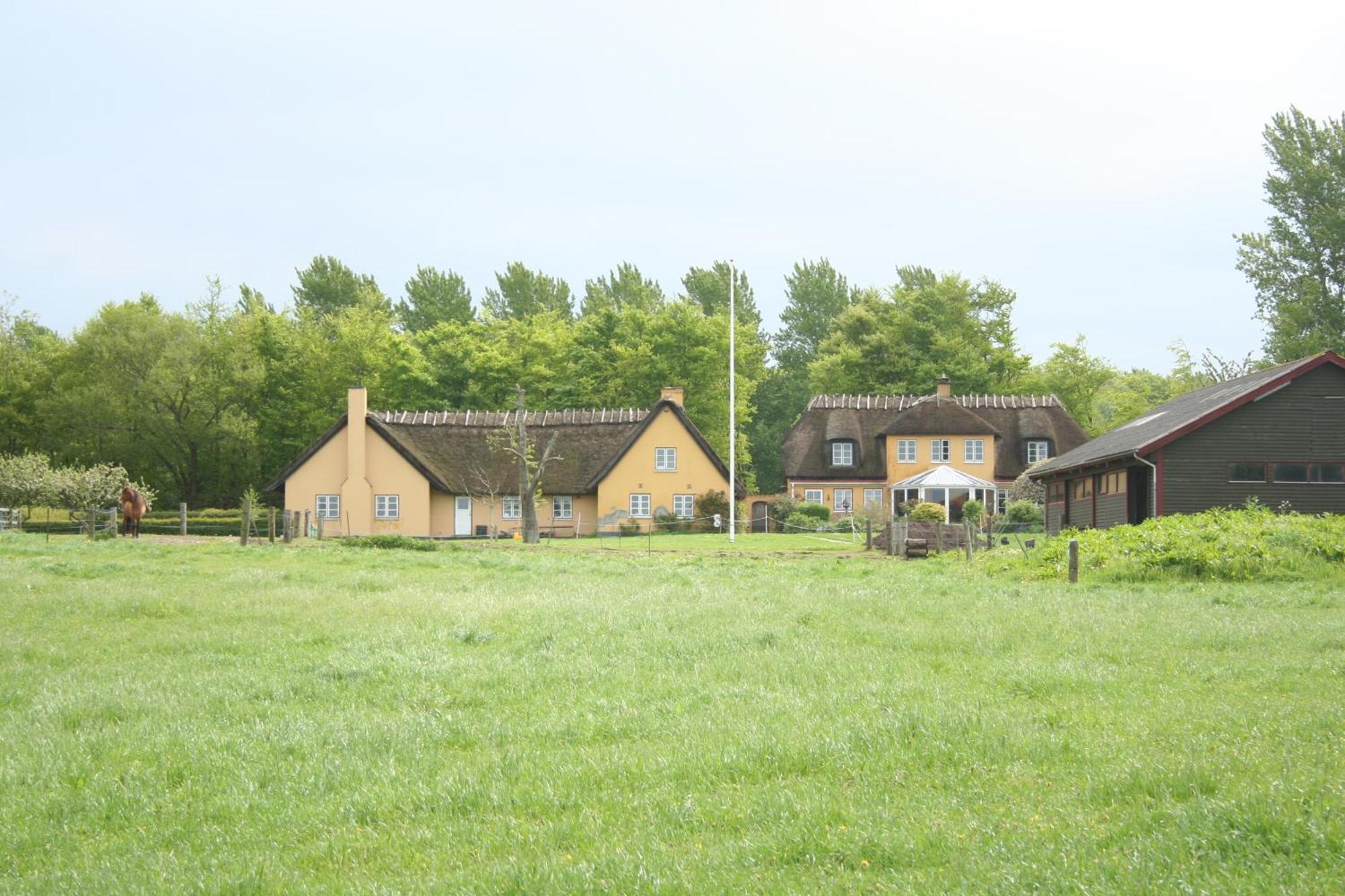 Grastenhus Guesthouse Thurø By Exteriör bild